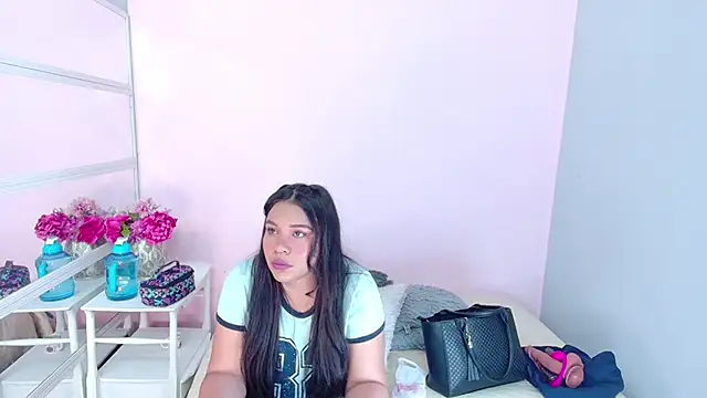 LanaBigTitties online show from March 2025 07:50:02 PM