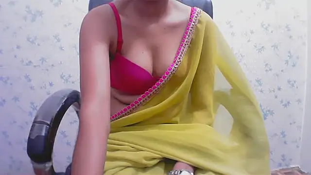 collage hoty online show from April 2026 03:52:01 AM
