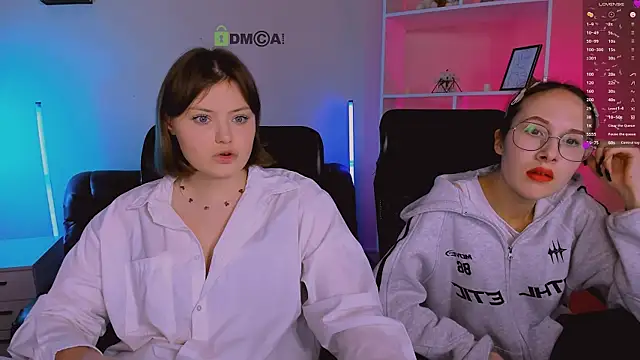 Snapshot of nikole_kitt chatting on November 2025 08:32:01 PM nikole kitt online show from November 2025 08:32:01 PM