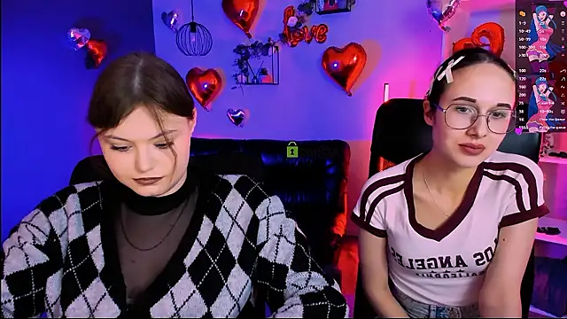 Snapshot of nikole_kitt chatting on March 2026 07:43:02 PM nikole kitt online show from March 2026 07:43:02 PM