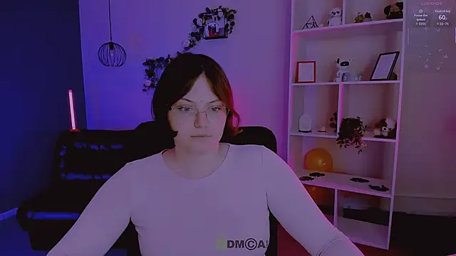 Snapshot of nikole_kitt chatting on April 2026 06:57:01 PM nikole kitt online show from April 2026 06:57:01 PM