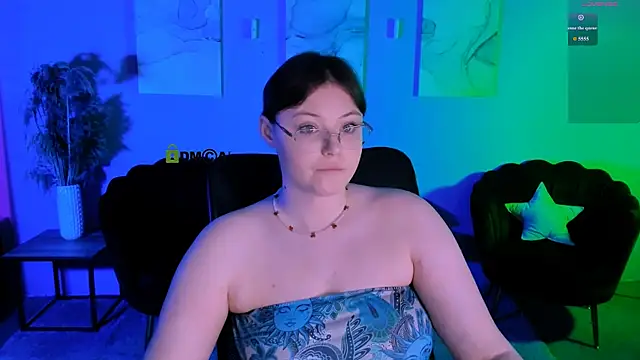 nikole kitt online show from May 2026 06:58:01 PM
