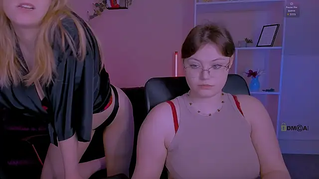 nikole kitt online show from May 2026 07:10:02 PM