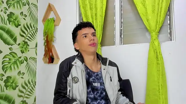 SEANTROYY online show from March 2025 03:51:01 AM