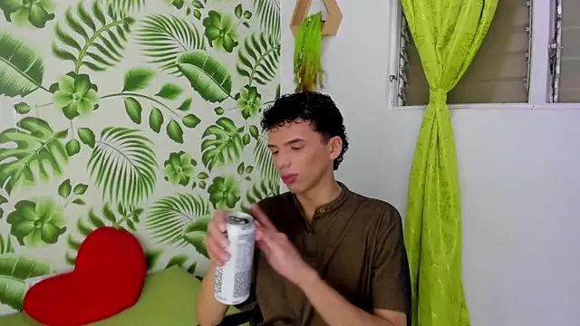 SEANTROYY online show from March 2025 04:03:02 AM