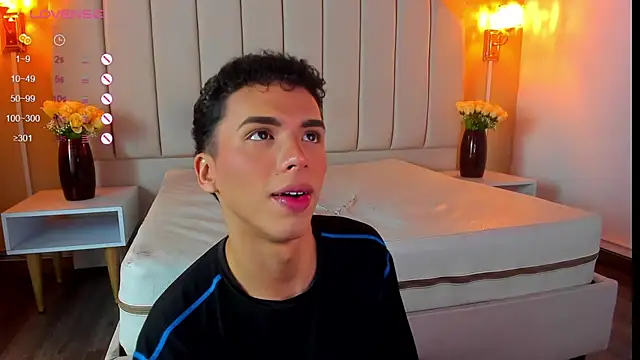 SEANTROYY online show from September 2025 03:39:01 AM