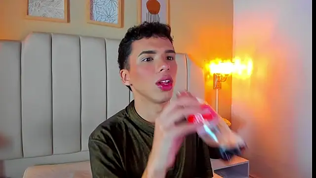 SEANTROYY online show from September 2025 04:24:02 AM