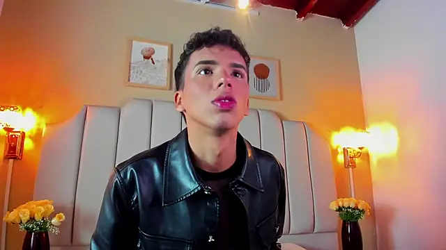 SEANTROYY online show from October 2025 02:33:01 AM