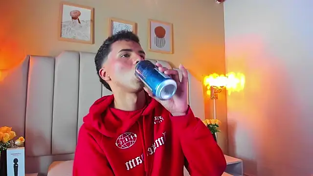 SEANTROYY online show from October 2025 12:18:01 AM