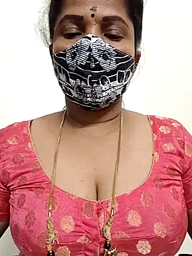 gaurika18 online show from May 2026 06:02:02 PM