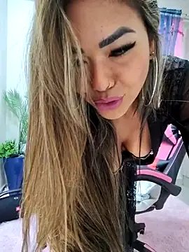 Snapshot of giselxxx_hot chatting on March 2025 12:23:01 PM giselxxx hot online show from March 2025 12:23:01 PM