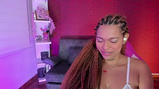 samantha simur online show from February 2025 05:20:01 AM