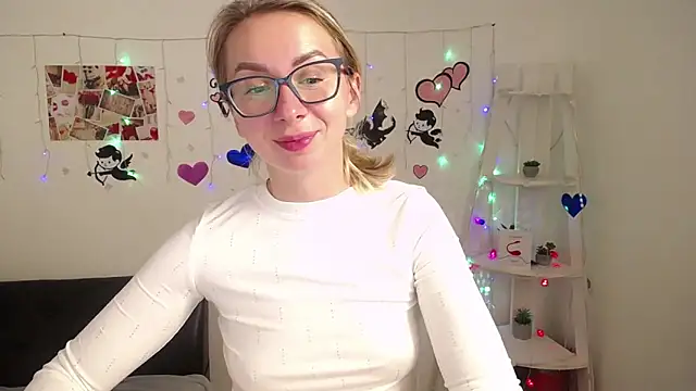 Snapshot of VasilisaSii chatting on January 2025 12:36:02 PM VasilisaSii online show from January 2025 12:36:02 PM