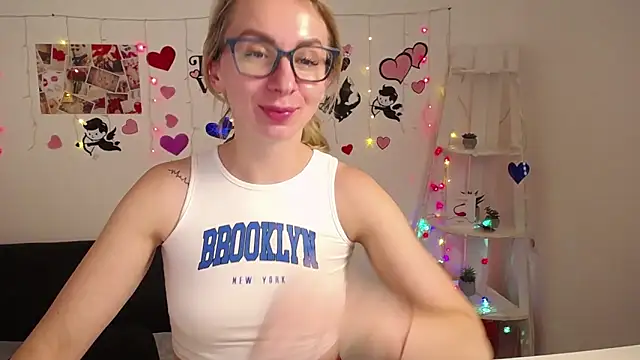 Snapshot of VasilisaSii chatting on January 2025 12:26:02 PM VasilisaSii online show from January 2025 12:26:02 PM