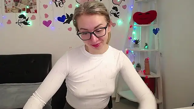 Snapshot of VasilisaSii chatting on February 2025 06:19:01 AM VasilisaSii online show from February 2025 06:19:01 AM