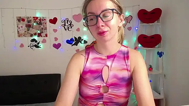 Snapshot of VasilisaSii chatting on February 2025 09:49:01 AM VasilisaSii online show from February 2025 09:49:01 AM