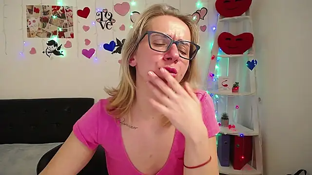 Snapshot of VasilisaSii chatting on February 2025 12:48:02 PM VasilisaSii online show from February 2025 12:48:02 PM