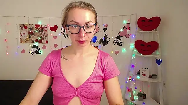 Snapshot of VasilisaSii chatting on March 2025 12:26:01 PM VasilisaSii online show from March 2025 12:26:01 PM