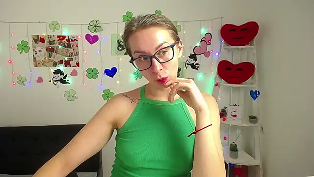 Snapshot of VasilisaSii chatting on March 2025 12:28:01 PM VasilisaSii online show from March 2025 12:28:01 PM