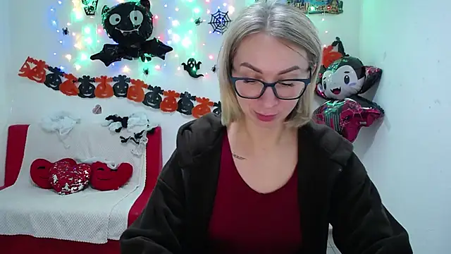 Snapshot of VasilisaSii chatting on October 2025 07:55:02 AM VasilisaSii online show from October 2025 07:55:02 AM