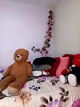 kymmgolden online show from February 2026 12:39:02 PM