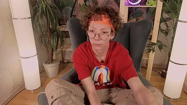 Snapshot of TommieH chatting on March 2025 11:48:01 AM TommieH online show from March 2025 11:48:01 AM