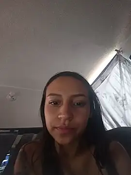 Snapshot of emma_ambar chatting on November 2025 04:39:01 PM emma ambar online show from November 2025 04:39:01 PM