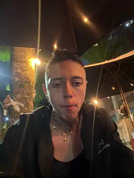 Snapshot of _PhillipBrown chatting on January 2025 11:34:02 PM PhillipBrown online show from January 2025 11:34:02 PM