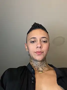 Snapshot of _PhillipBrown chatting on January 2025 08:40:02 AM PhillipBrown online show from January 2025 08:40:02 AM