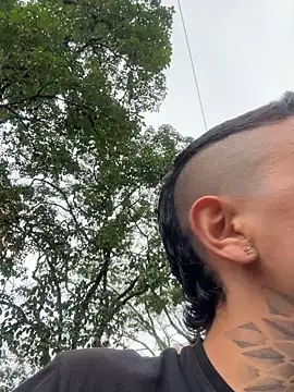 Snapshot of _PhillipBrown chatting on February 2025 08:56:01 PM PhillipBrown online show from February 2025 08:56:01 PM