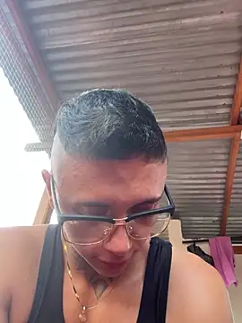 Snapshot of _PhillipBrown chatting on March 2025 09:29:01 PM PhillipBrown online show from March 2025 09:29:01 PM