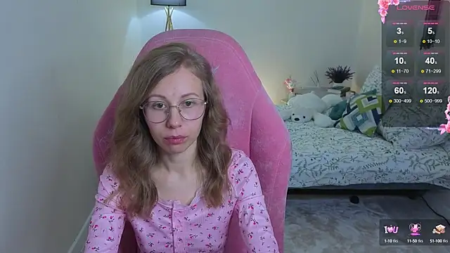 Lill Mary online show from September 2025 02:45:01 AM