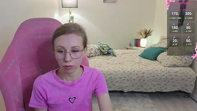 Lill Mary online show from October 2025 05:20:02 AM