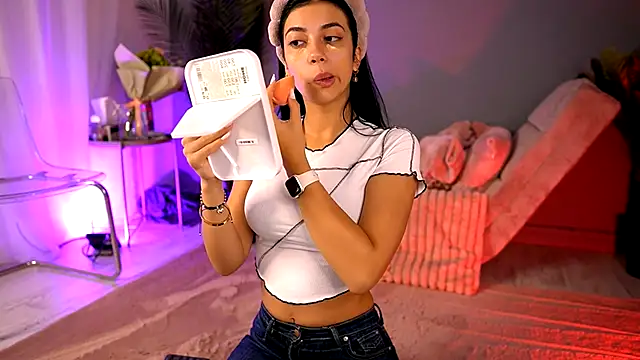 Snapshot of BetsyGonzale chatting on September 2025 04:05:01 AM BetsyGonzale online show from September 2025 04:05:01 AM