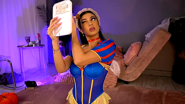 Snapshot of BetsyGonzale chatting on October 2025 05:08:01 AM BetsyGonzale online show from October 2025 05:08:01 AM