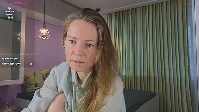 Snapshot of JanePearl chatting on December 2024 08:34:02 AM JanePearl online show from December 2024 08:34:02 AM