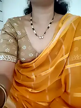 anuradha1432 online show from February 2026 09:21:02 AM