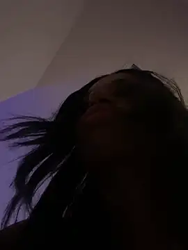 SommerIsabella online show from July 2026 04:37:01 AM
