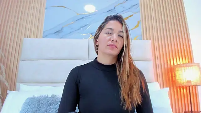 Mia Malkovaa  online show from July 2026 03:04:02 PM