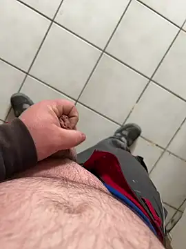 lescoquin2215 online show from February 2026 09:43:01 AM