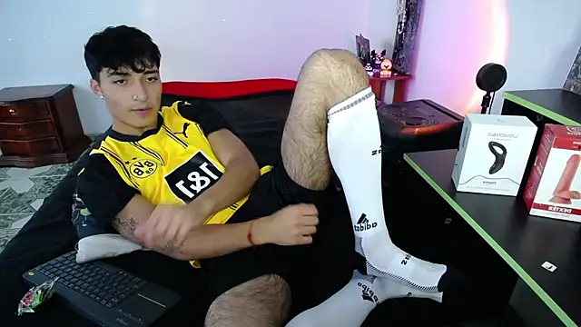 dylan fun18 online show from February 2025 10:42:02 PM