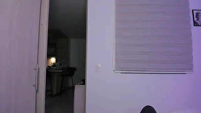 Antotss online show from October 2025 02:31:01 AM