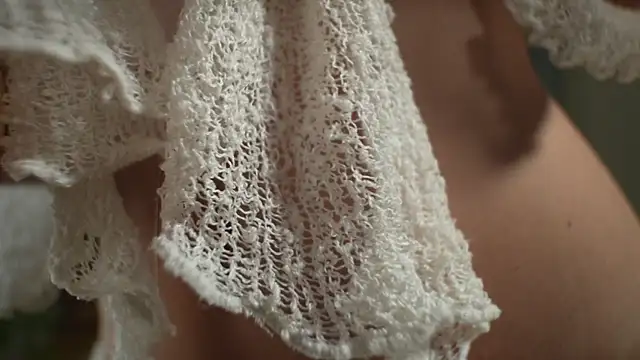 Snapshot of HeyBananas chatting on October 2025 06:06:01 PM HeyBananas online show from October 2025 06:06:01 PM