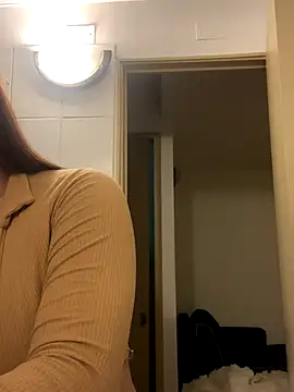 Snapshot of WhiteWomen chatting on November 2025 11:37:01 PM WhiteWomen online show from November 2025 11:37:01 PM