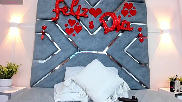 ashlyrey-1 online show from February 2025 10:37:02 PM