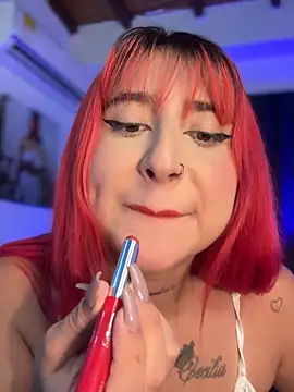 ashlyrey-1 online show from April 2026 02:32:01 PM