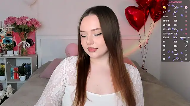 LittleKiitten online show from May 2026 02:55:02 PM