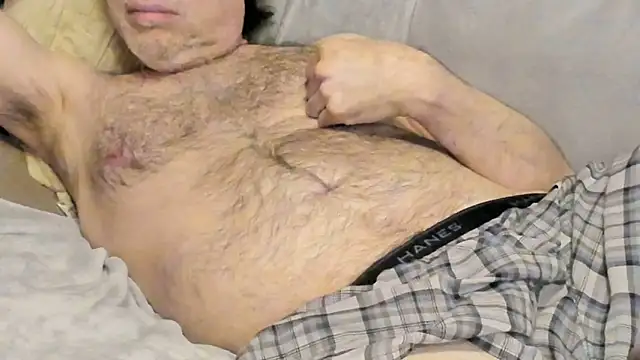 Snapshot of MidwestDadbod chatting on October 2025 01:55:02 PM MidwestDadbod online show from October 2025 01:55:02 PM