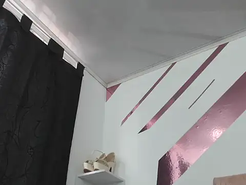 Snapshot of Kitten_Hot_ chatting on January 2025 01:41:02 PM Kitten Hot online show from January 2025 01:41:02 PM