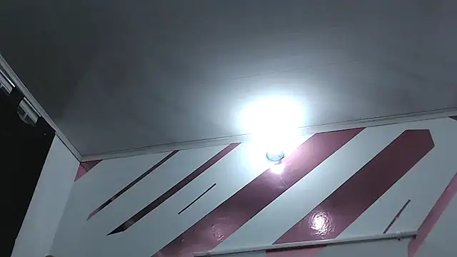 Kitten Hot  online show from November 2025 03:39:02 AM